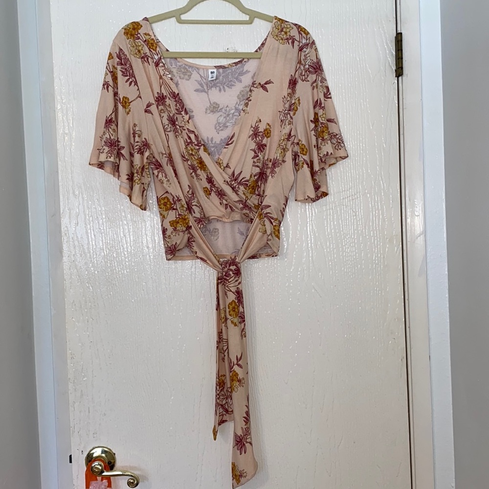 Floral criss cross top